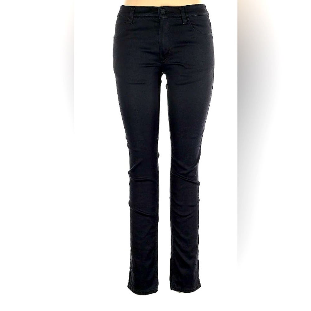 EUC HUGO by HUGO BOSS Size 30 - 32